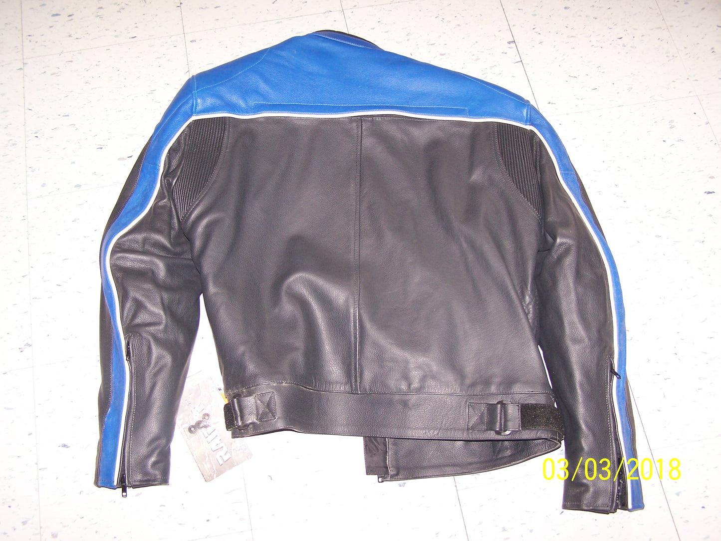 New Raider Trakstar Leather Jacket Size 46